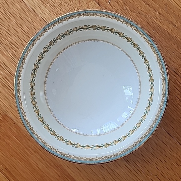Vintage Alden by Meito Elegant Dinnerware 6 Gold Trim, Aqua Band Fruit/Dessert - Picture 4 of 7